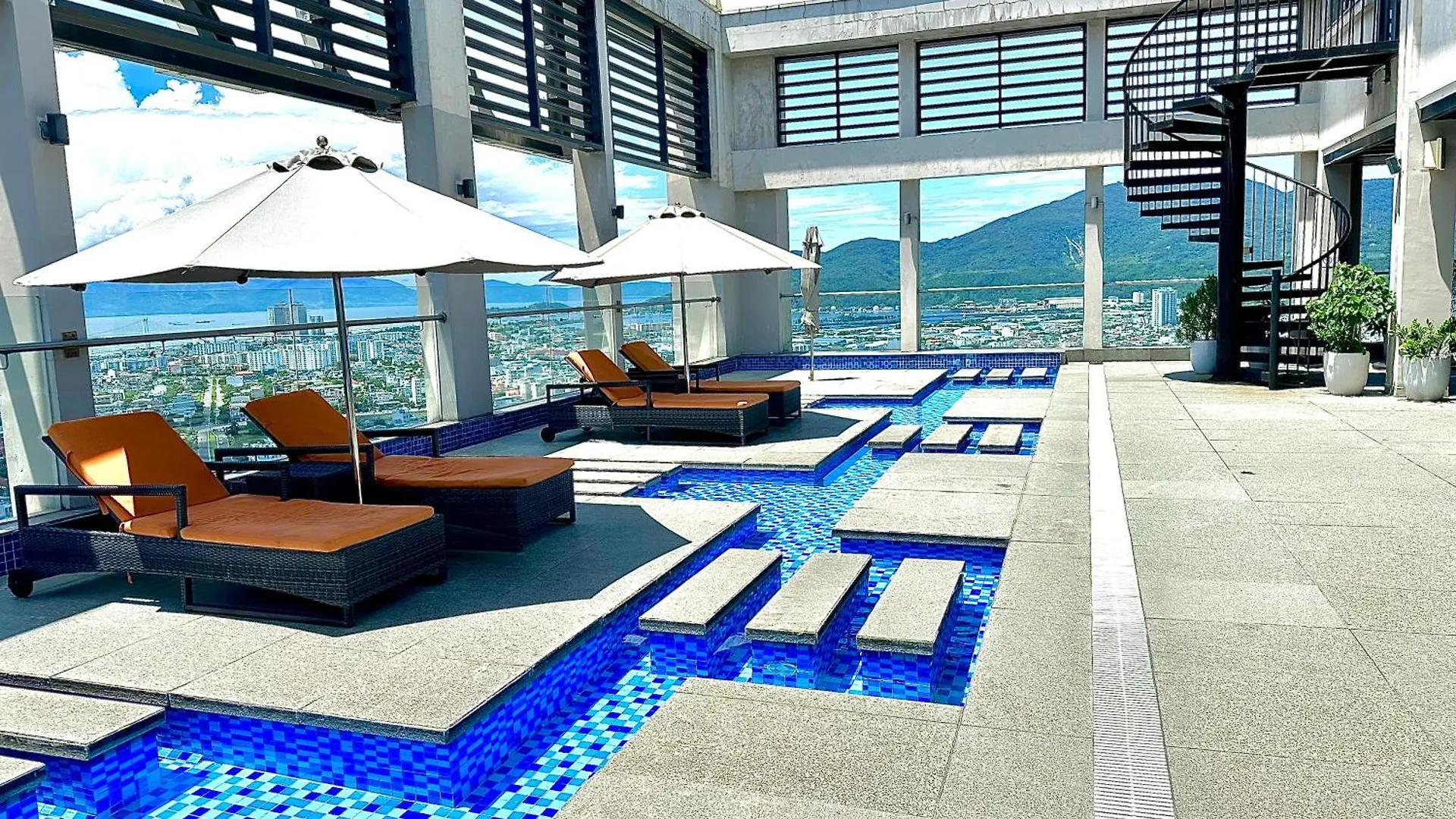 Da Nang Ocean View Luxury Apartment 0*, Da Nang Vietnam