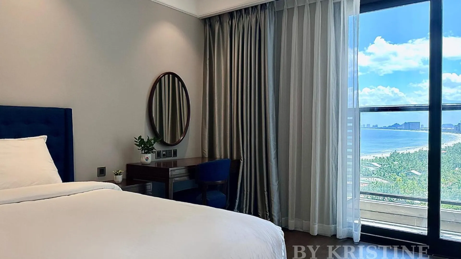 Da Nang Ocean View Luxury Apartment