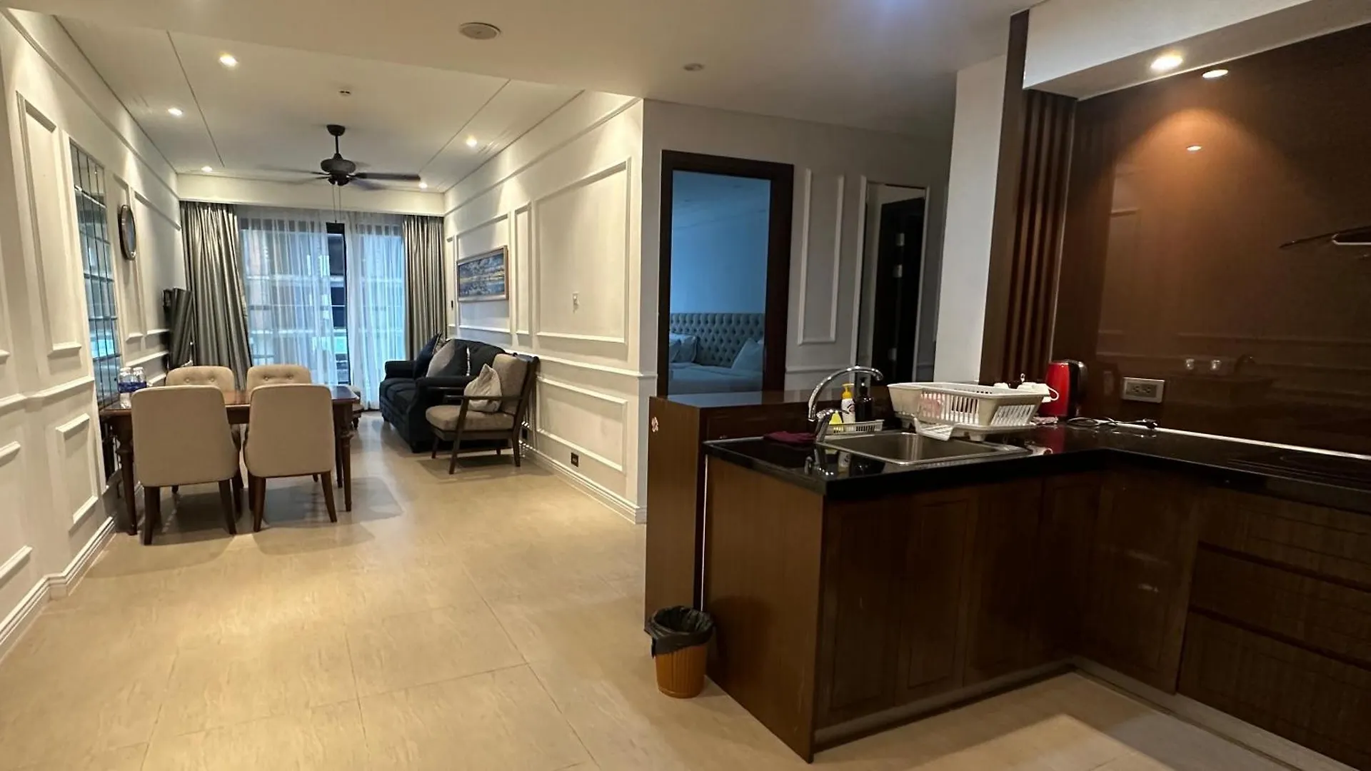 Da Nang Ocean View Luxury Apartment 0*, Da Nang