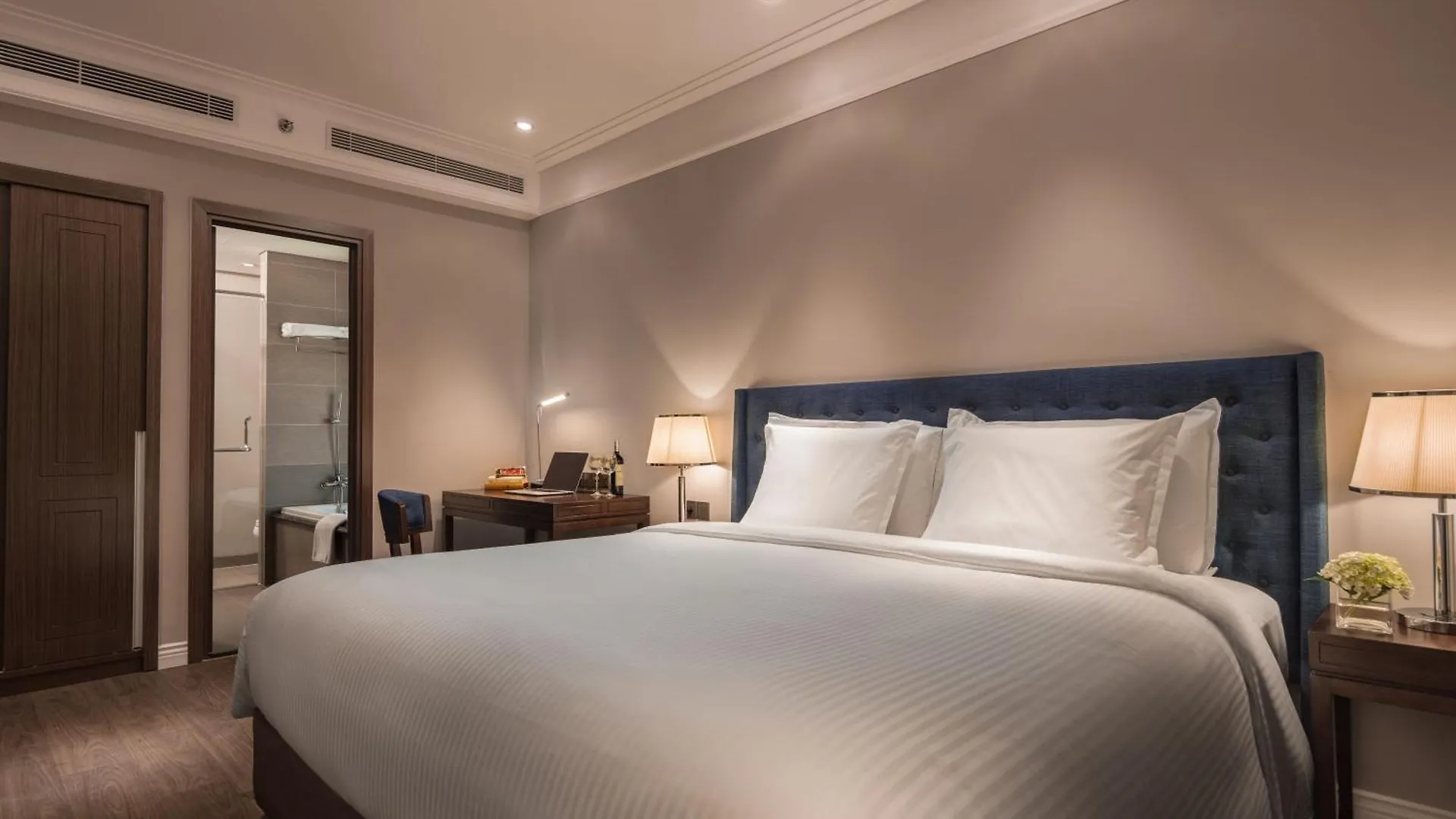 Da Nang Ocean View Luxury Apartment