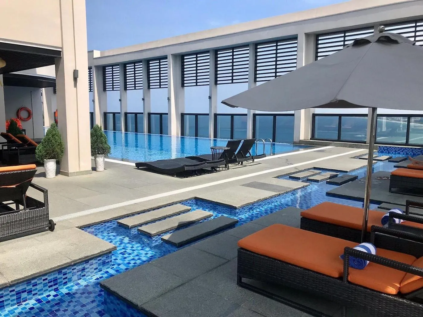 Da Nang Ocean View Luxury Apartment